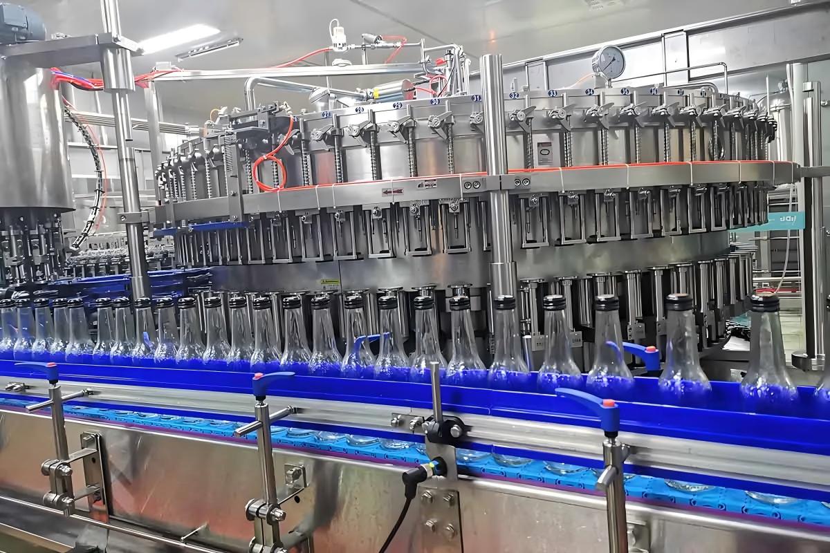 Carbonated-soft-drinks-Production-Line(1)