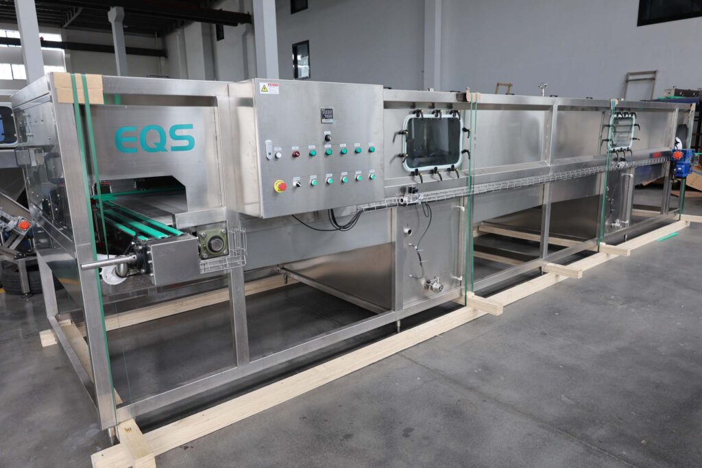 Spray cooling tunnel